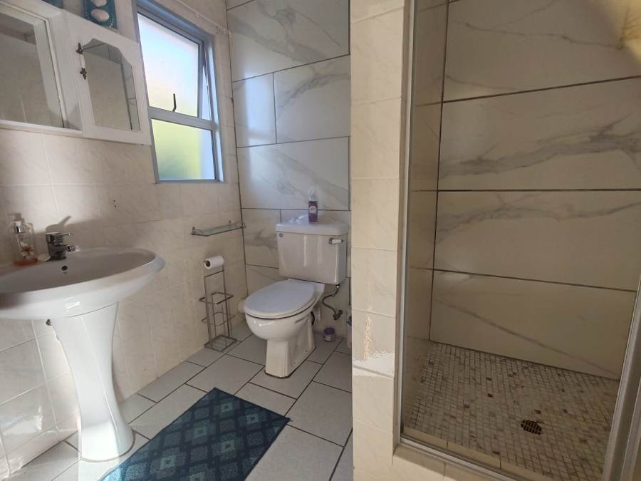 2 Bedroom Property for Sale in Santareme Eastern Cape